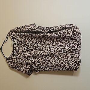 Ava & Viv button back blouse